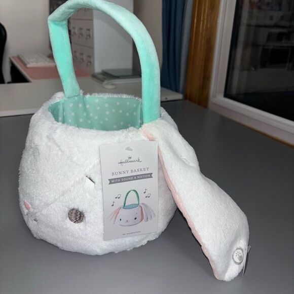 Hallmark Easter Bunny Plush Basket With Sound & Motion New - Picture 5 of 13